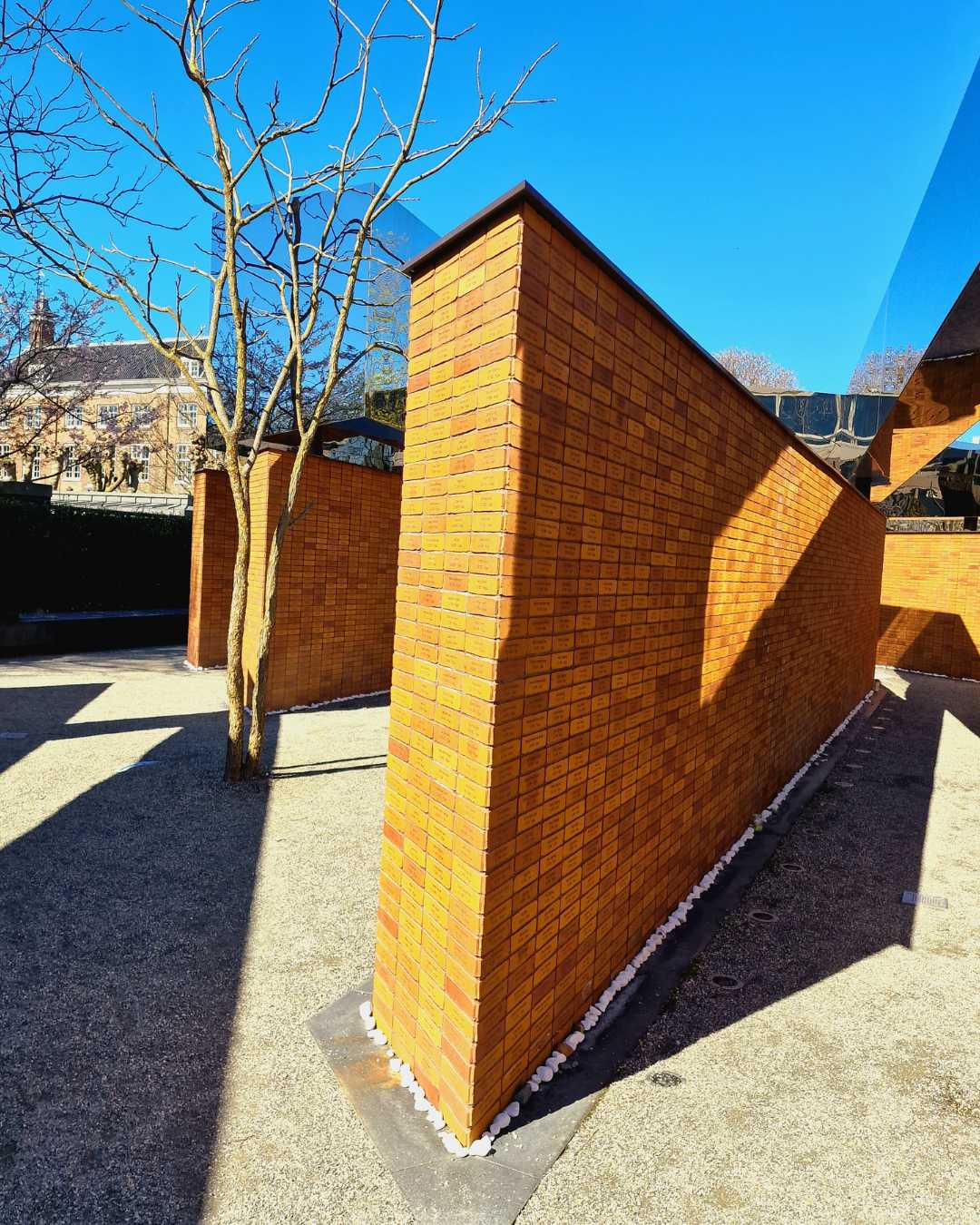 Monumento Nacional del Holocausto en Ámsterdam